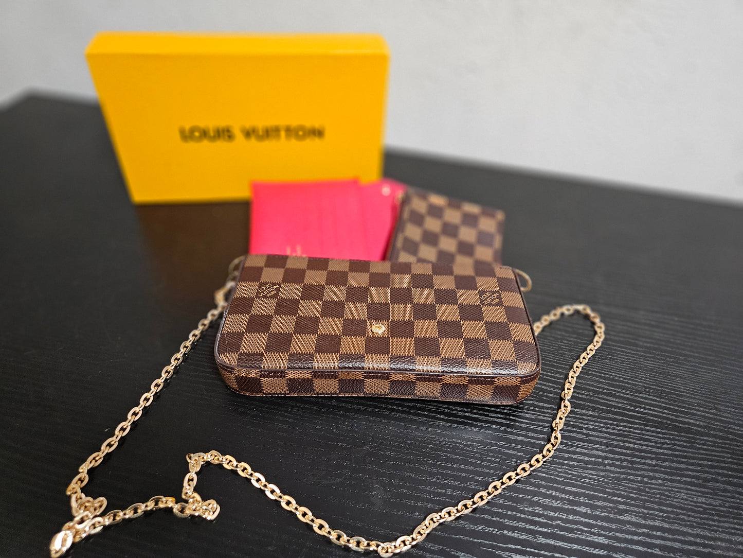 LV purses w/ wallet & card holder