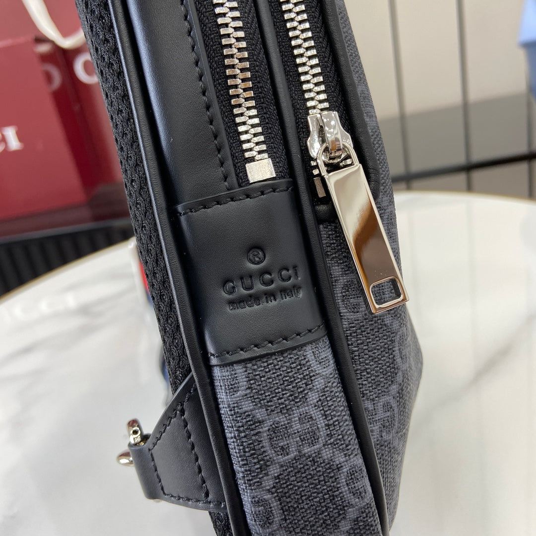 Gucci Cross Shoulder Bag