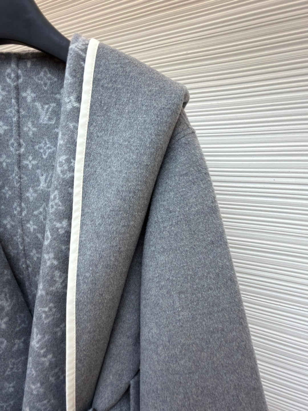 LV Wool Belt Wrap-Up Hooded Mid length Coat Reversible Women's