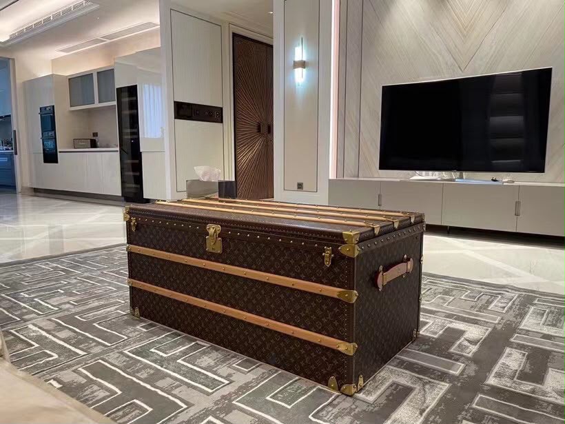 LV Storage Trunk