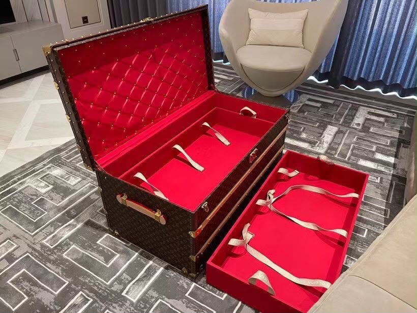LV Storage Trunk