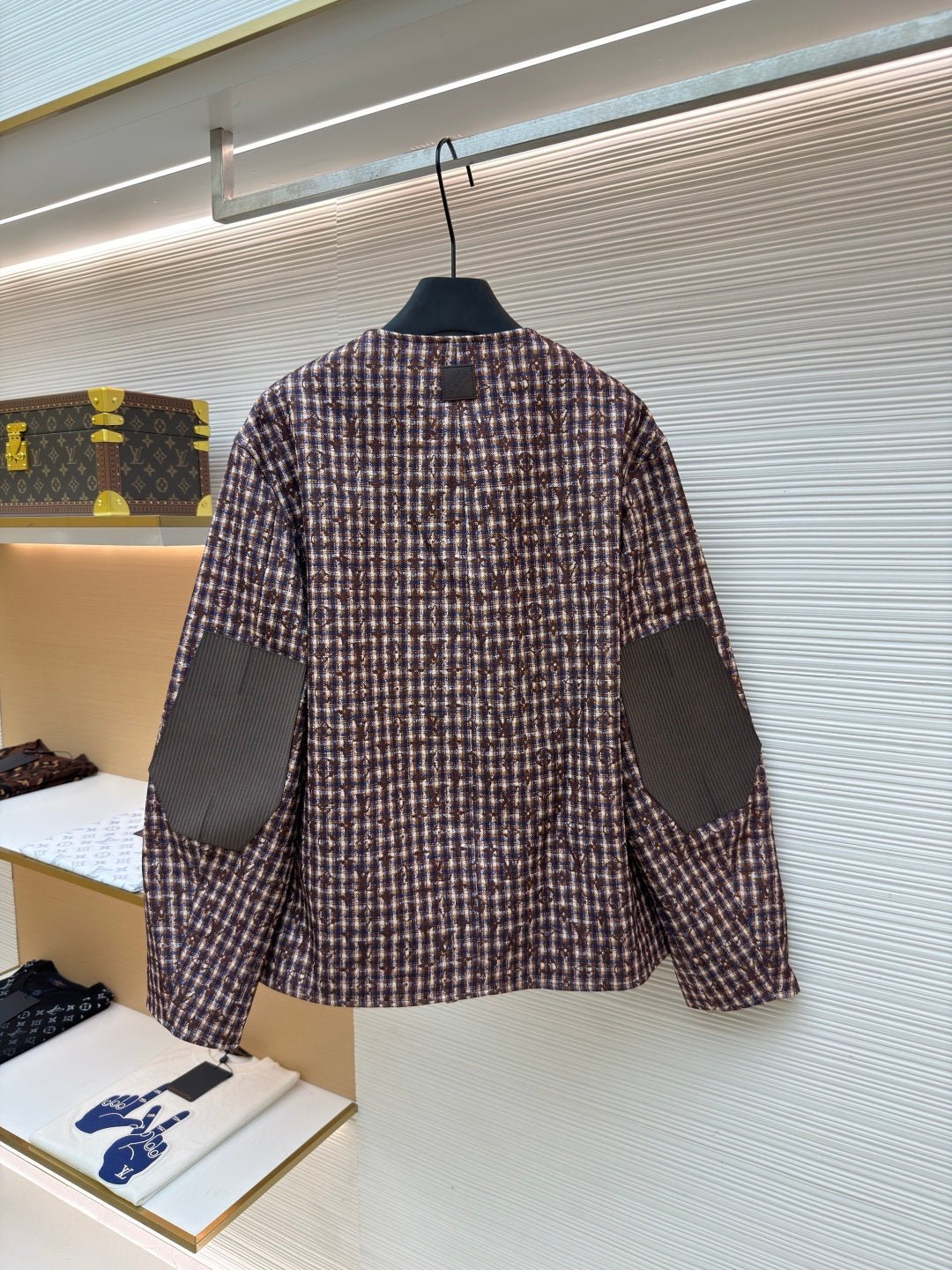 LV CHIC Collarless Tweed Jacket