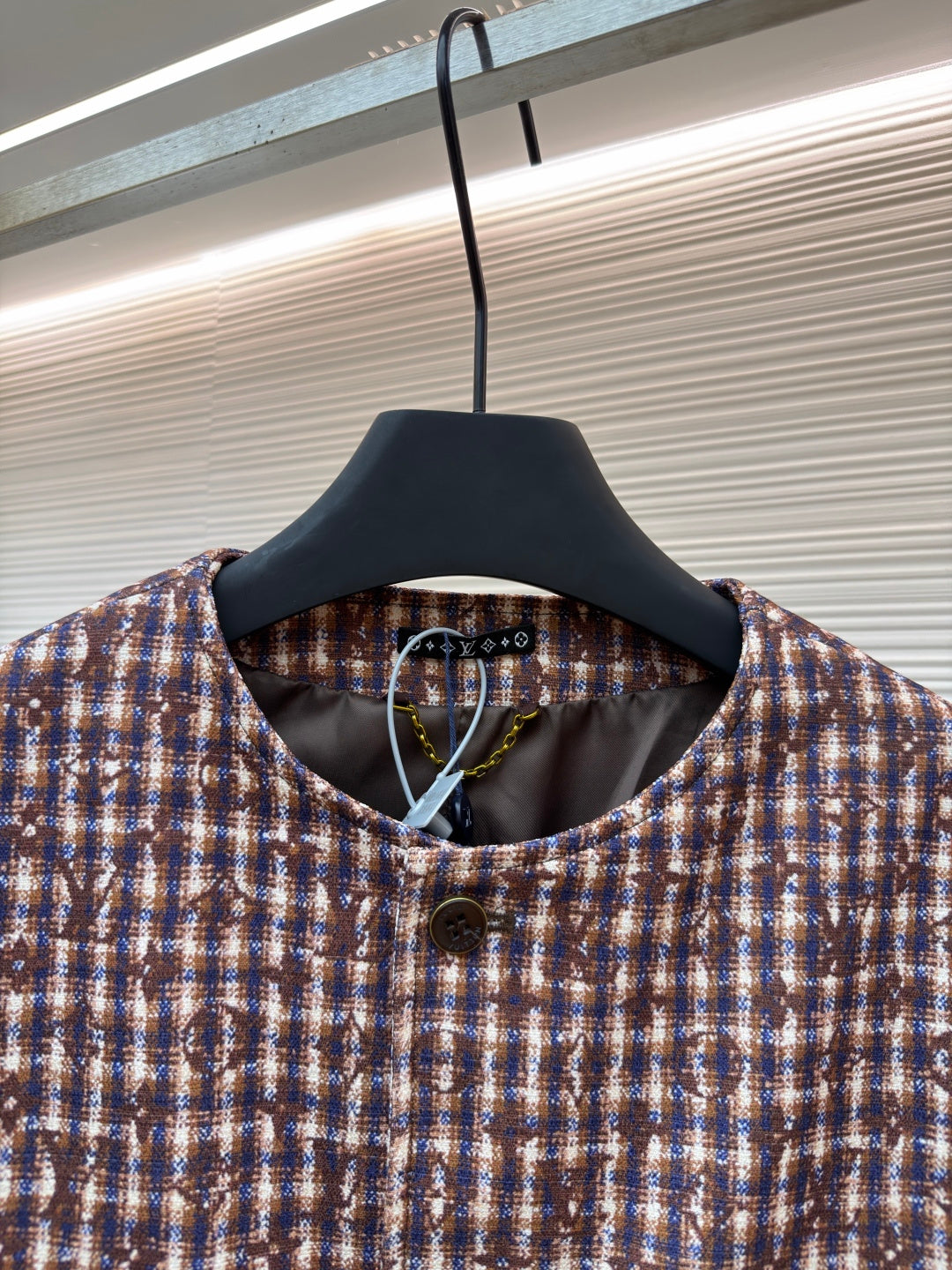 LV CHIC Collarless Tweed Jacket