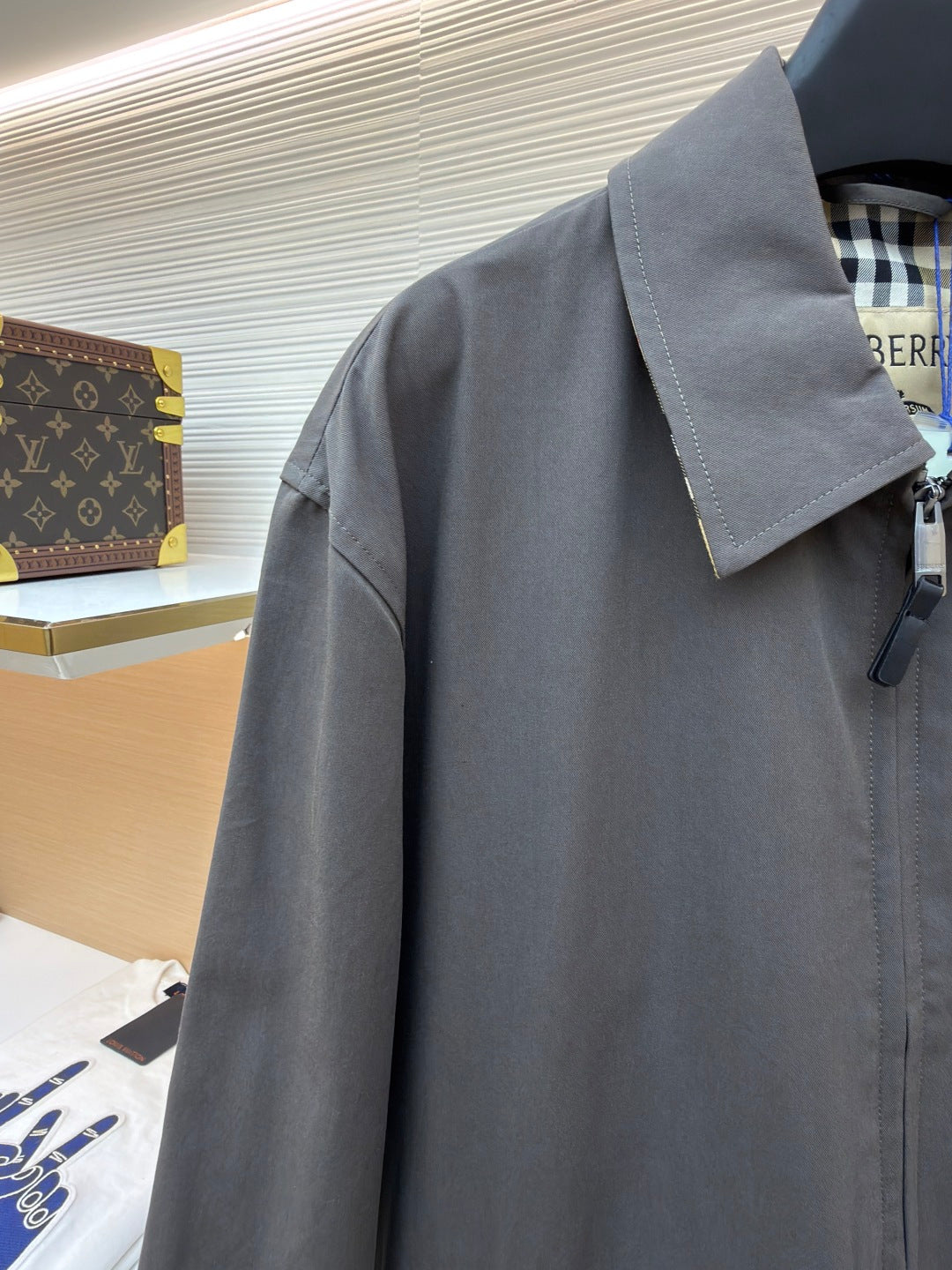 Burberry Equestrian Embroidered Check Lined Collar Jacket
