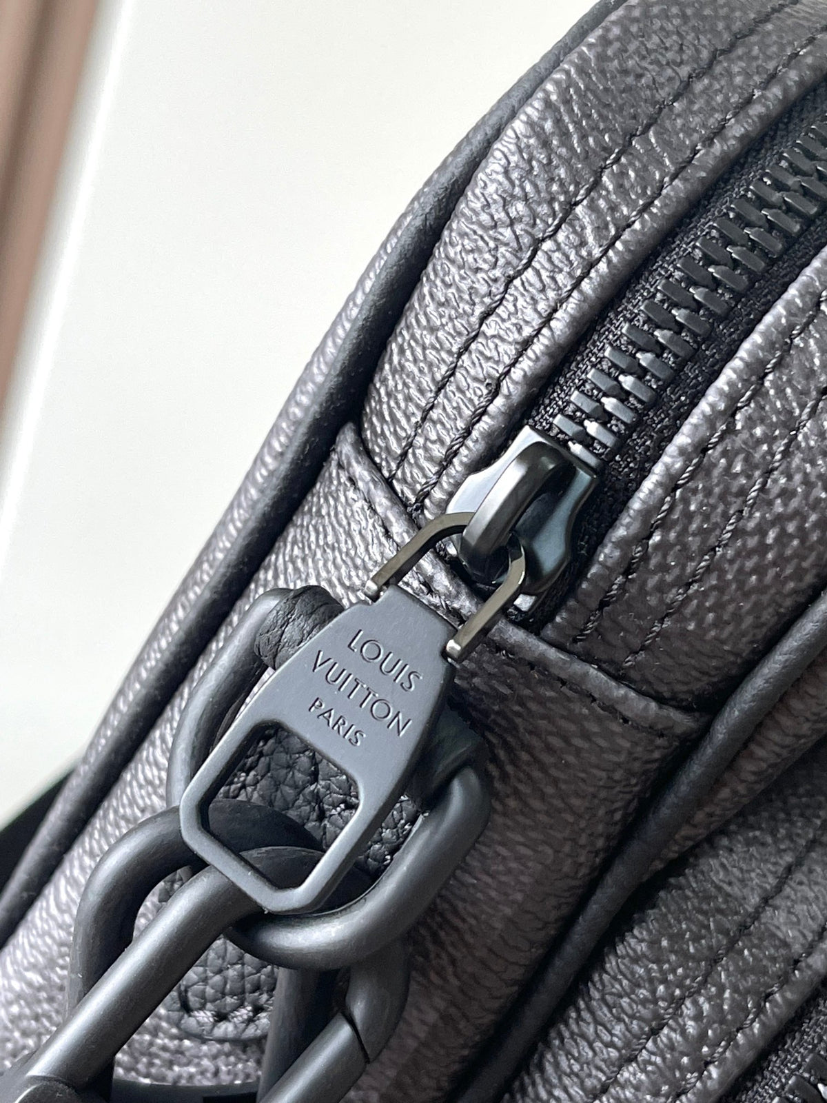LV Nil Messenger Bag