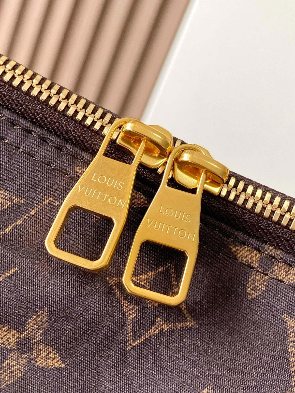 LV Alma Shoulder Handbag