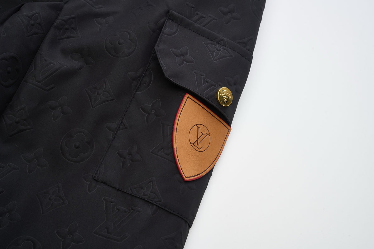 LV 2026 New 3D Embossed Textured Leather Zipper Hooded Jacket