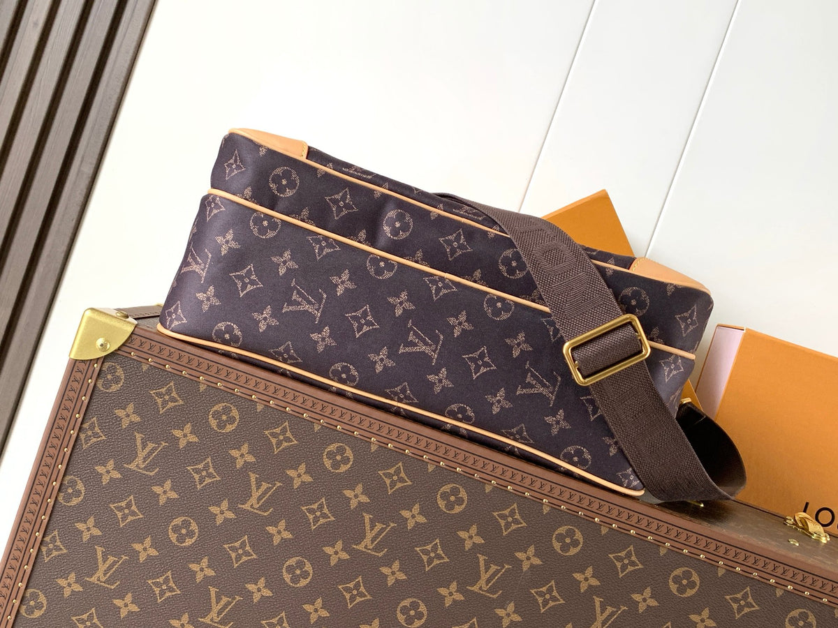 LV Nil Large Handbag