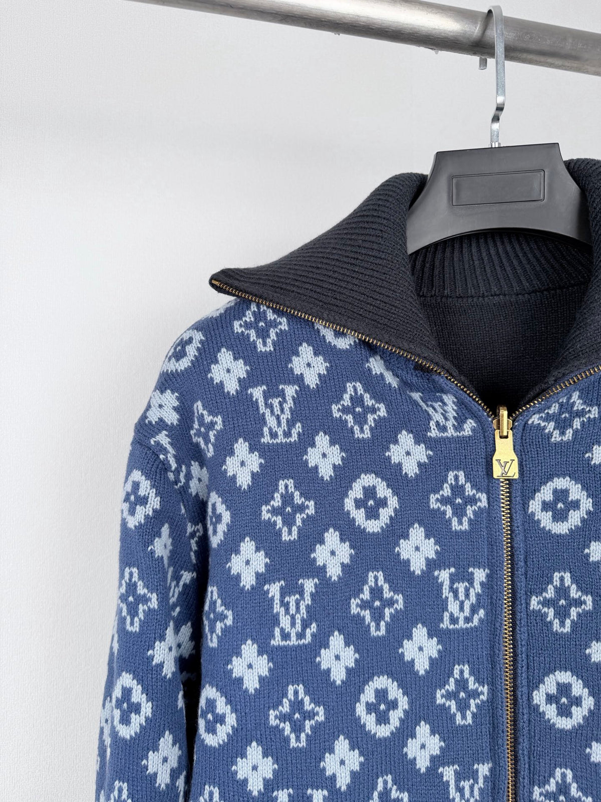 LV Reversible Jacquard Knit Zipper Cardigan