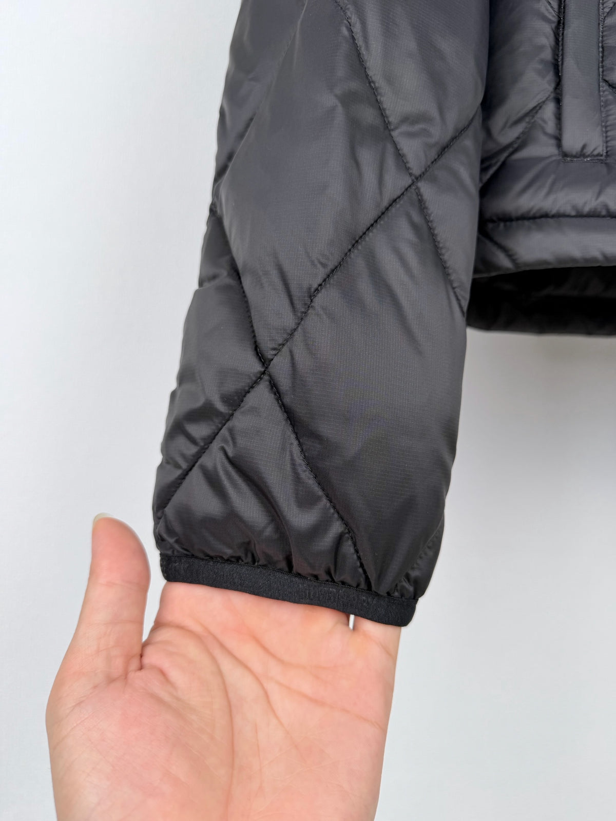 Burberry Paid Quilted Down Jacket - Women's