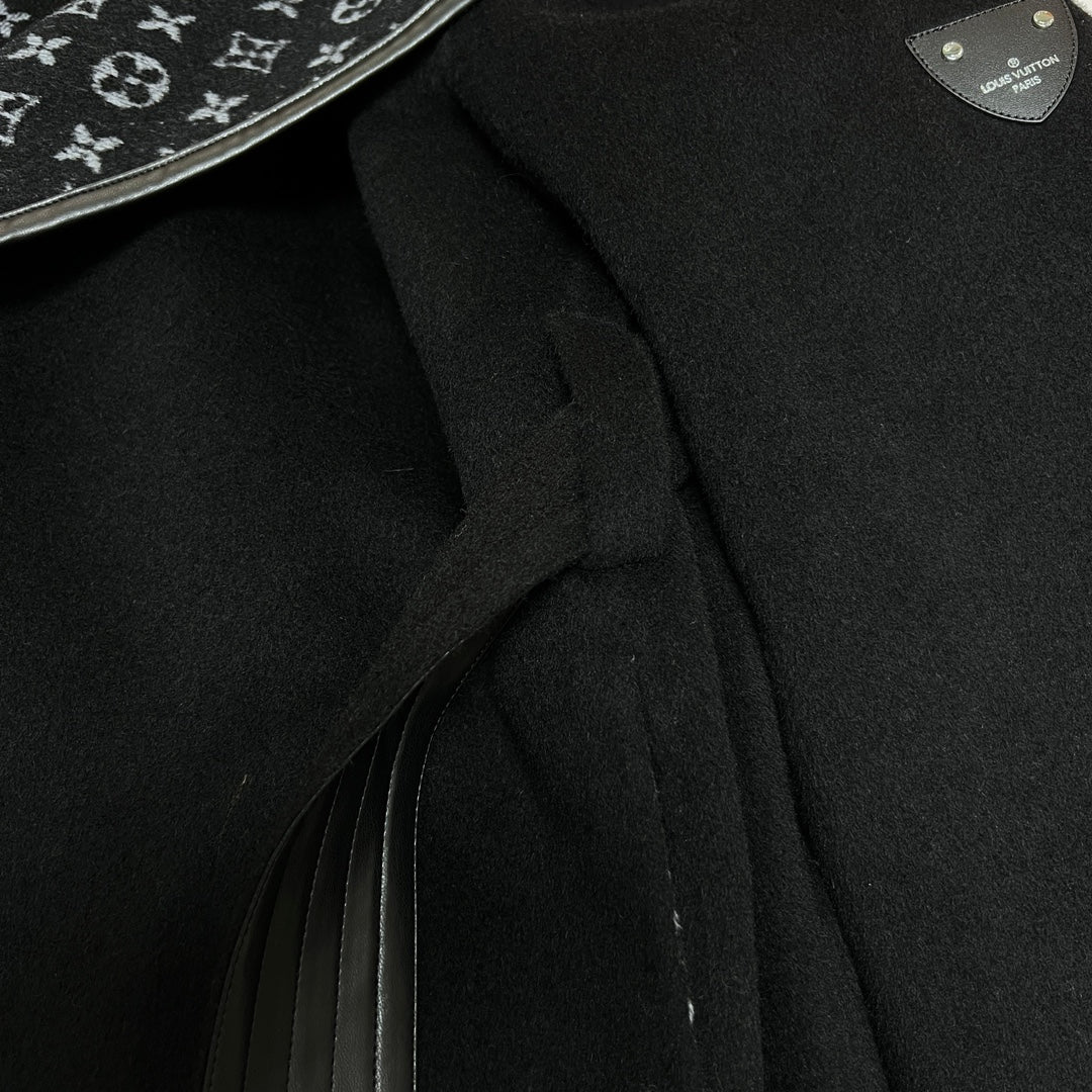LV Double Sided Wrap Cashmere Wool Coat - Women's