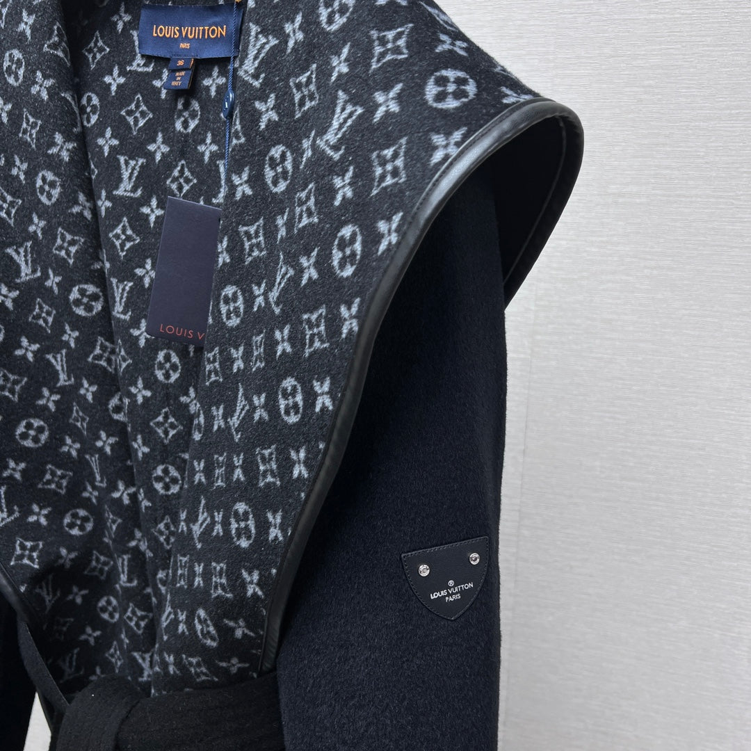LV Double Sided Wrap Cashmere Wool Coat - Women's
