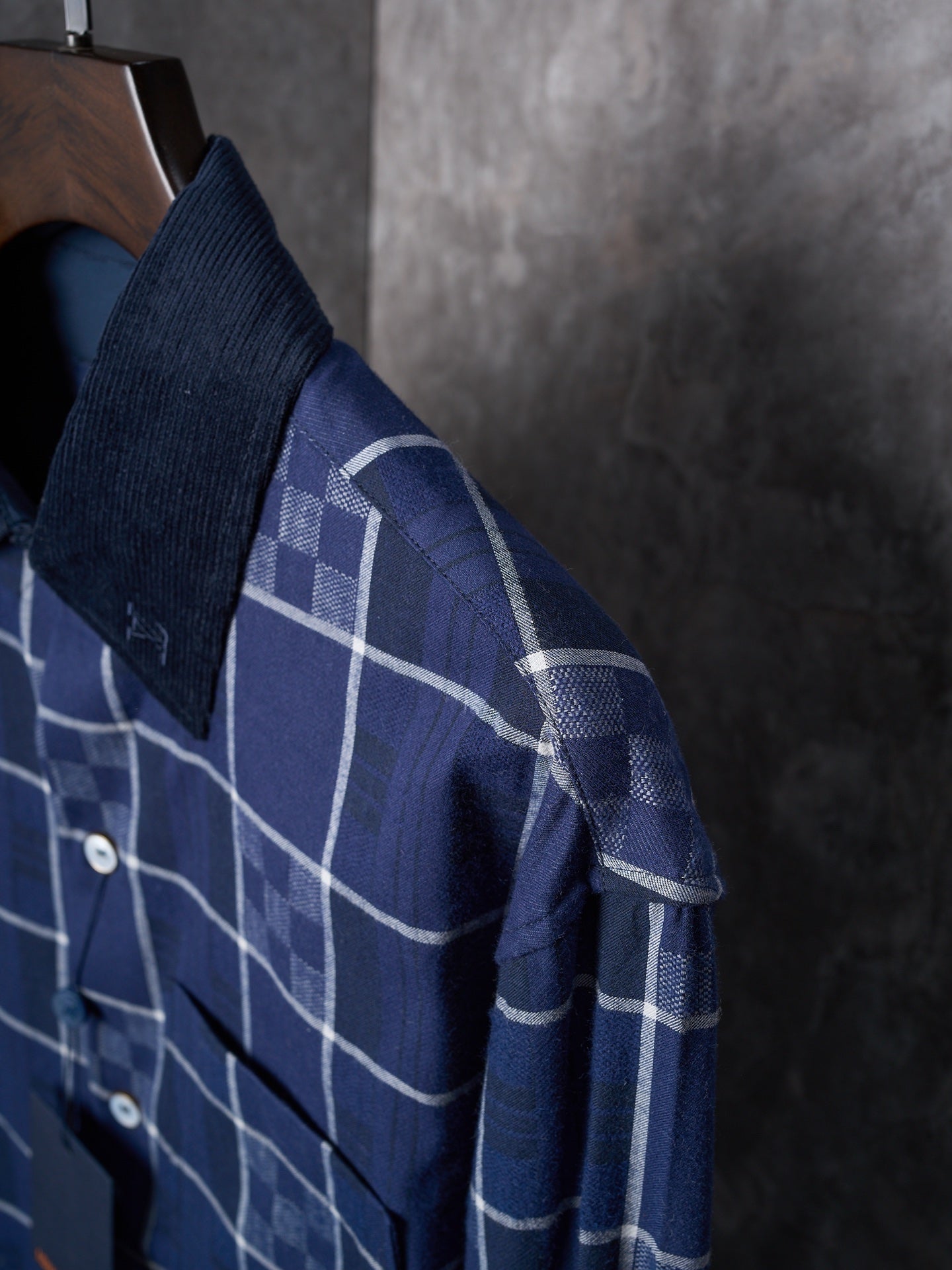 1V Flannel Collar Embroidered Logo Blue Check Lapel Long Sleeve Shirt