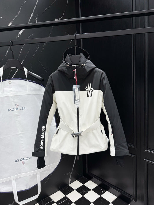 Woman Moncler Curtis Jacket