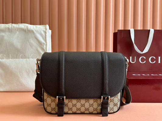 Gucci shoulder Bag