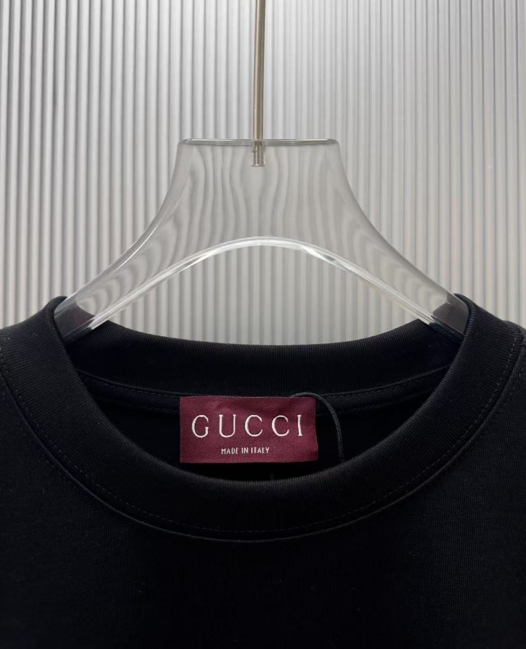 Gucci T-Shirt
