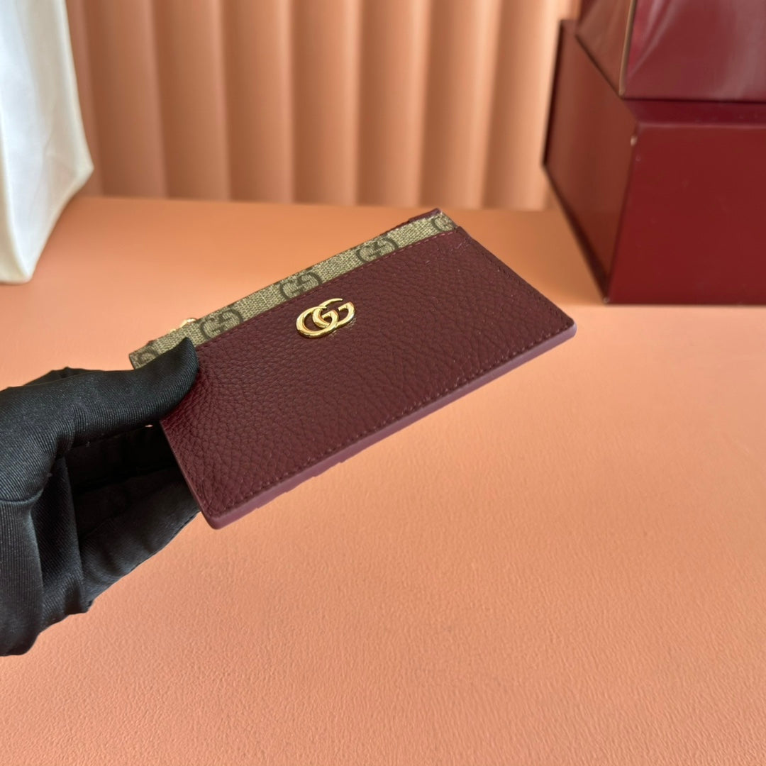 Gucci Zipped Key Pouch