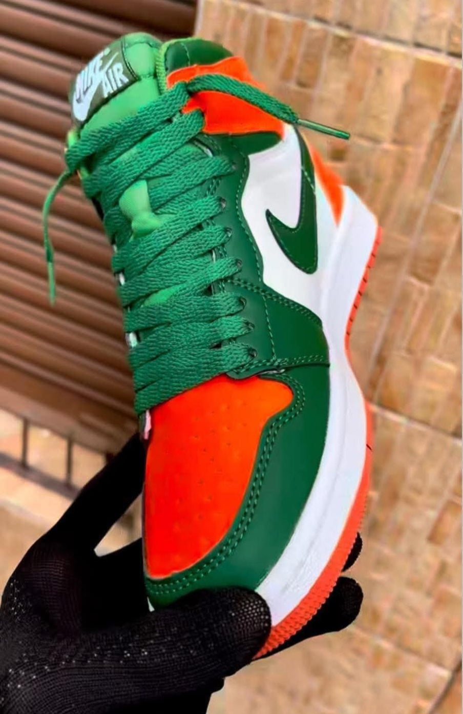 Air Jordan 1 🧡🤍💚