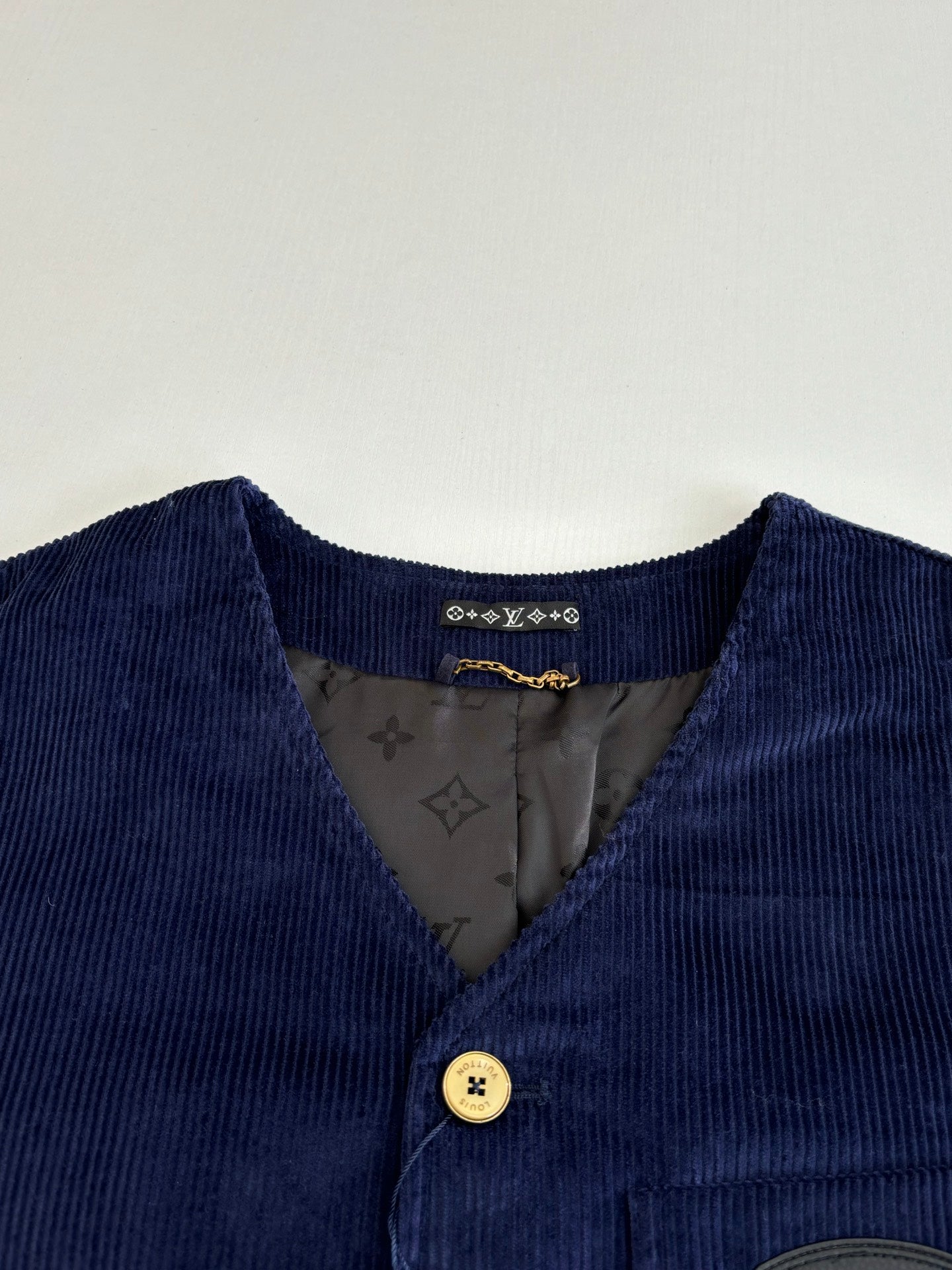 LV-neck corduroy monogram patchwork jacket