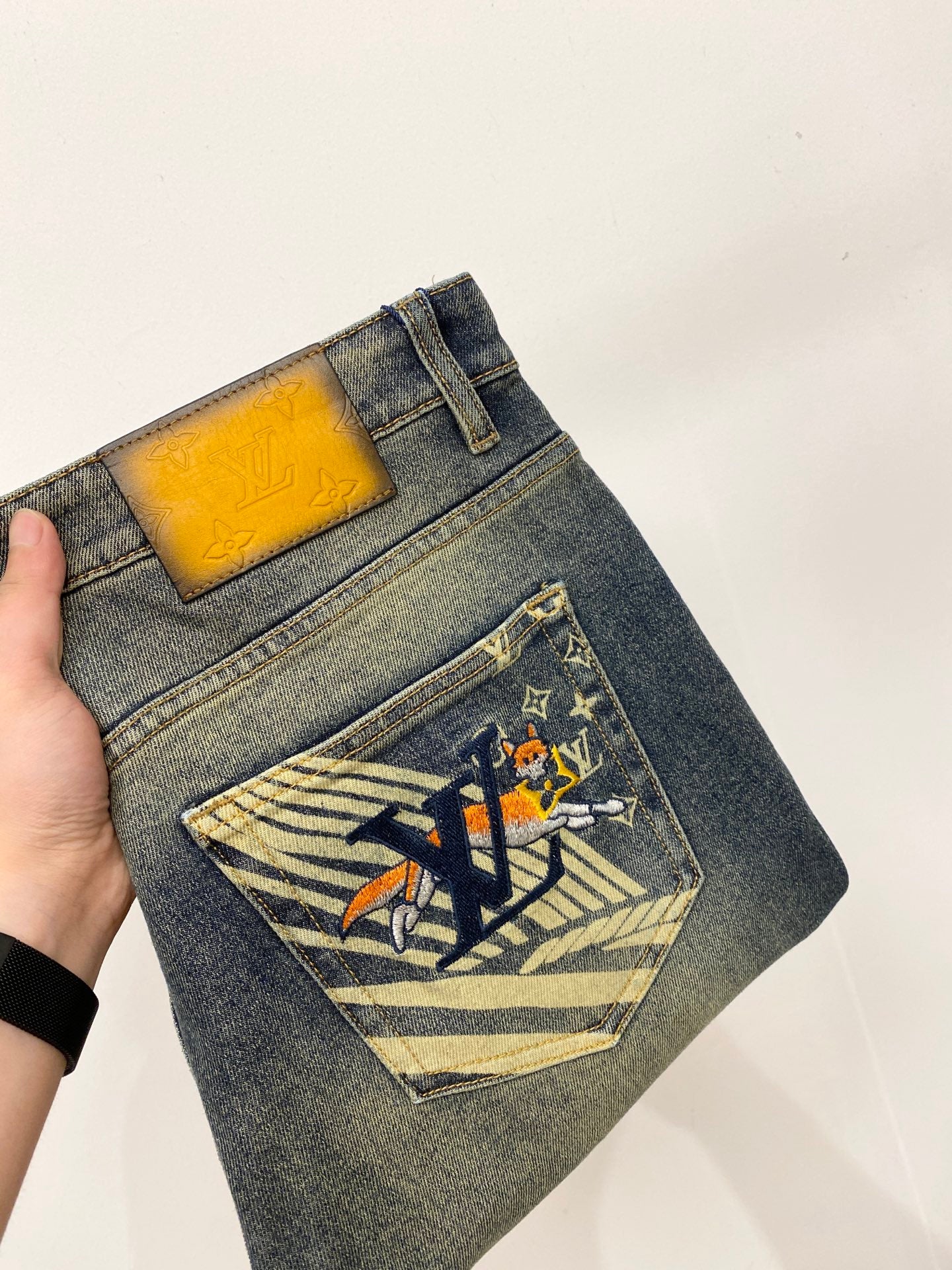 LV Fitted Jeans