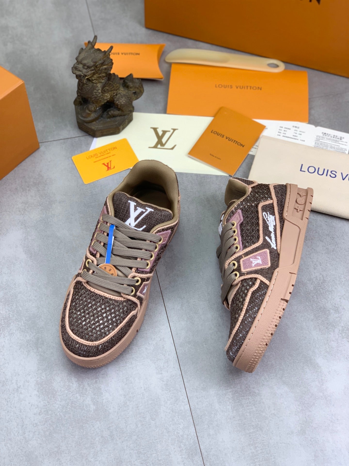 LV Trainers Shoes