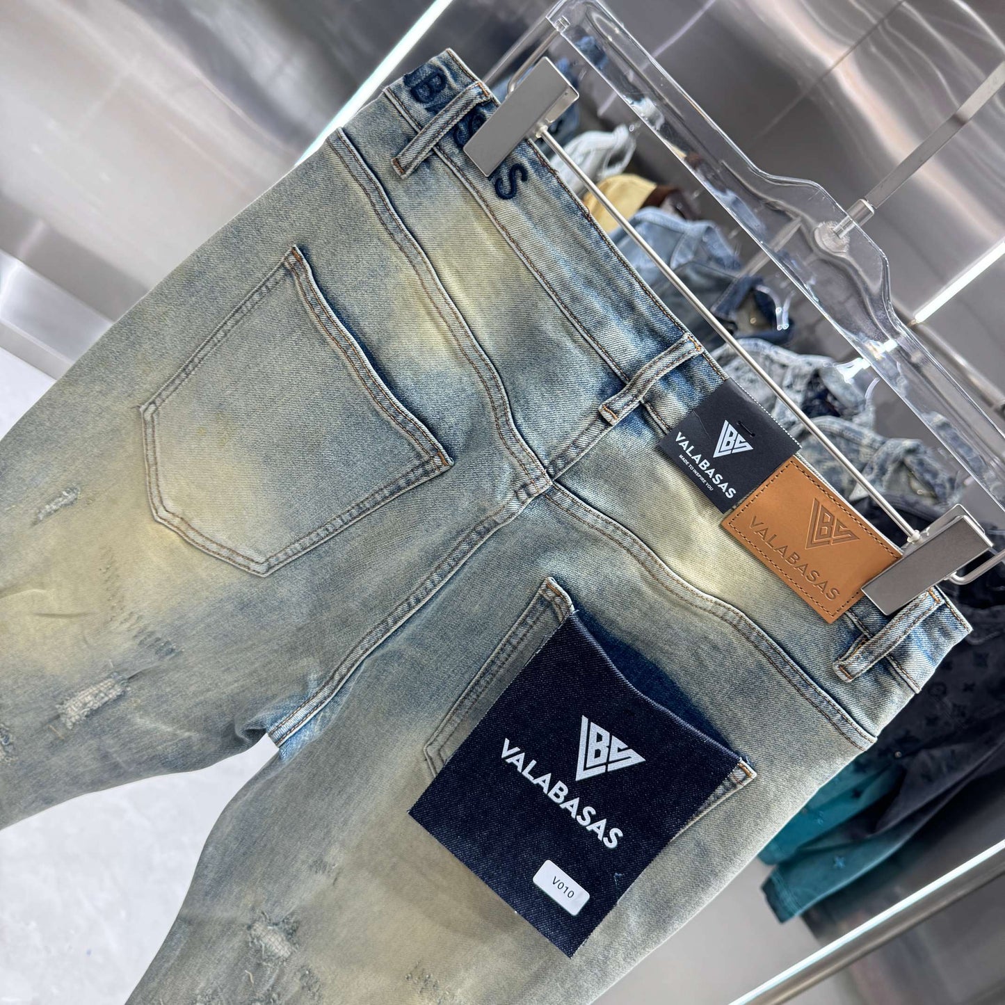 Valabasas Distressed Skinny Jeans