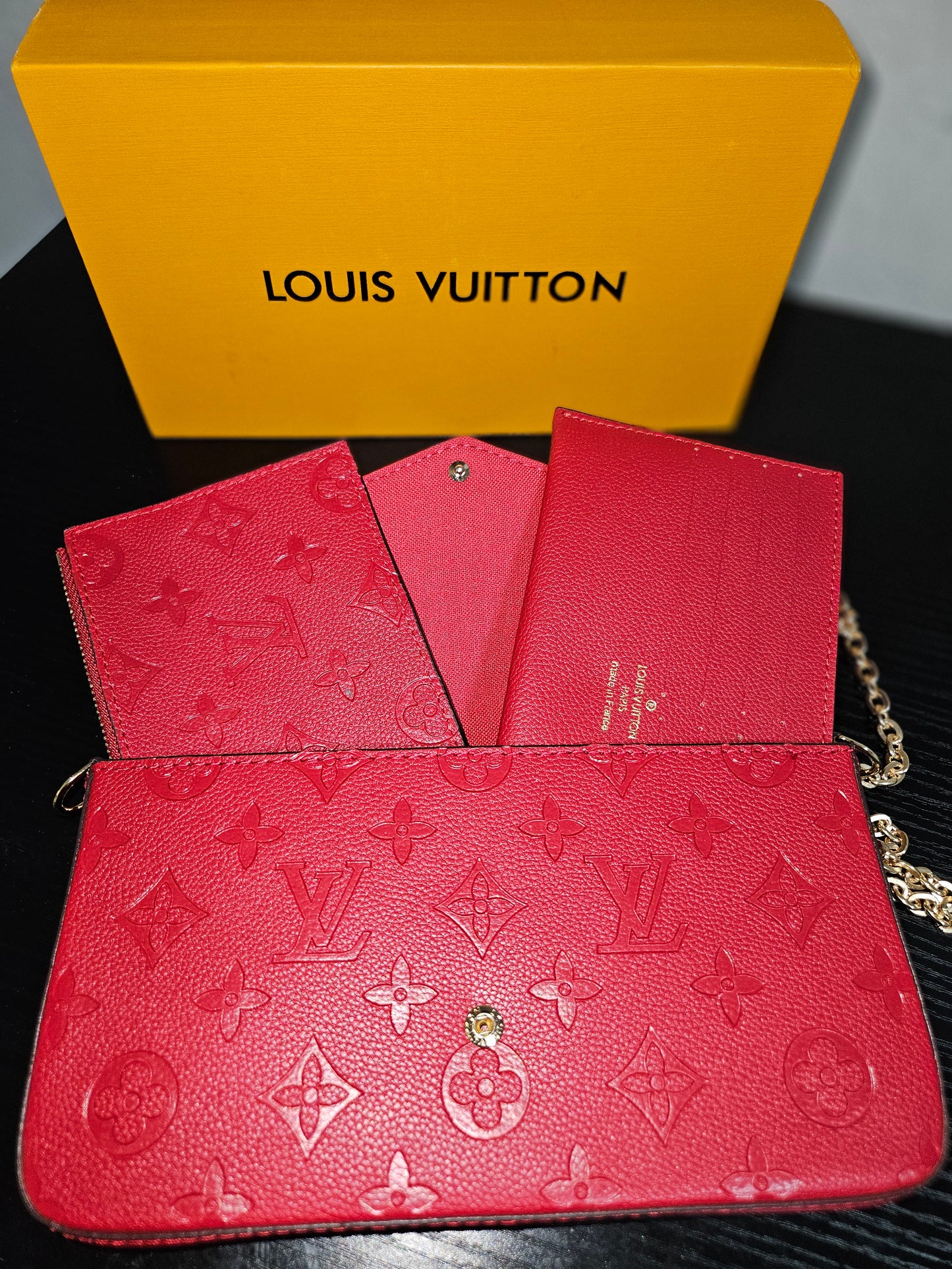 LV purses w/ wallet & card holder