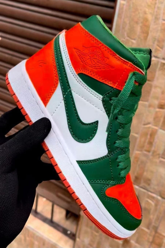 Air Jordan 1 🧡🤍💚