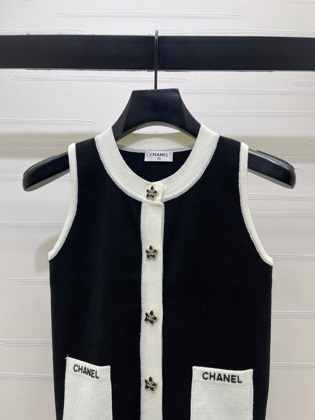 Chanel Sleeveless Knitted Vest