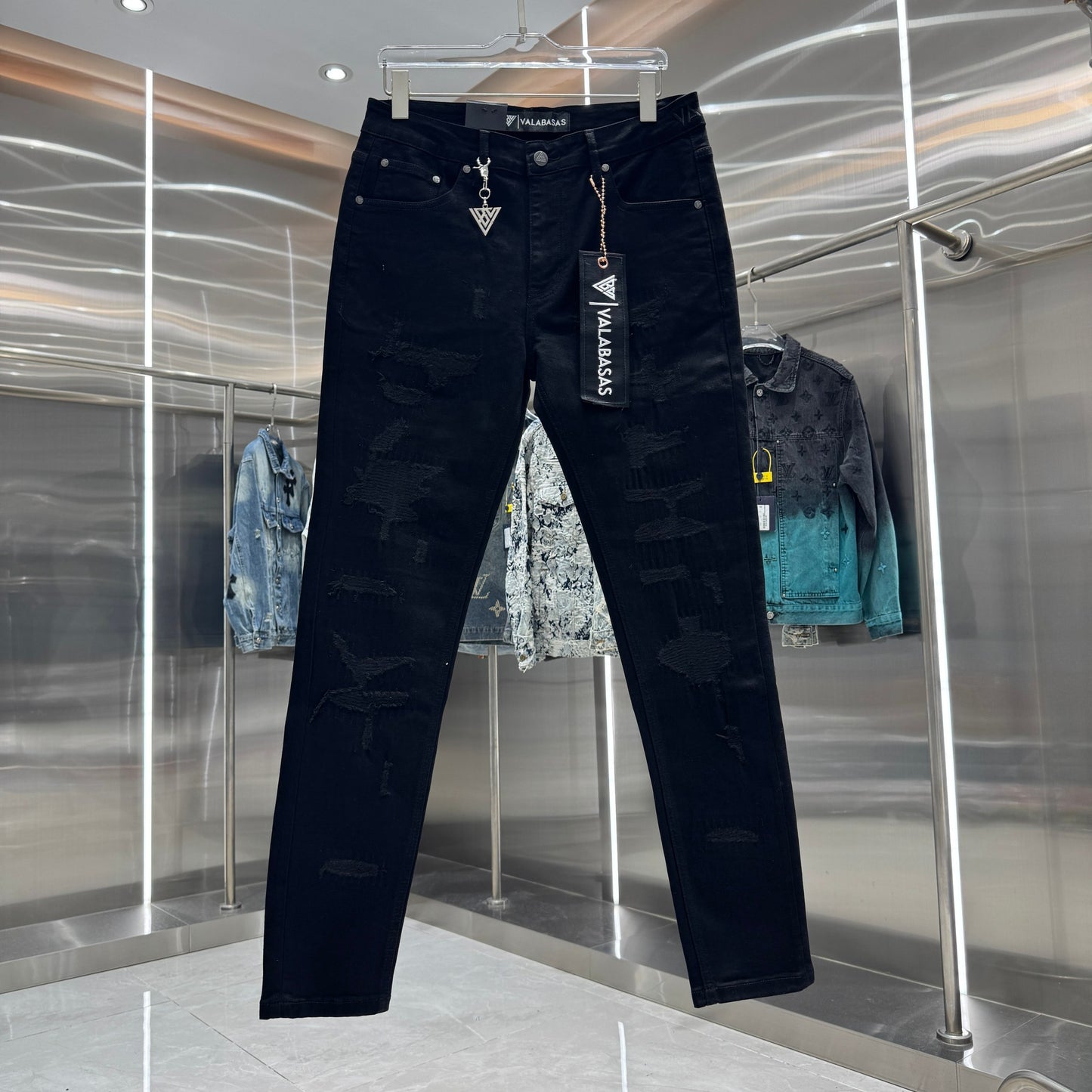 Valabasas Distressed Skinny Jeans
