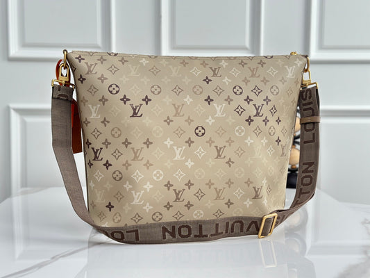 LV Apricot Gradient Handbag
