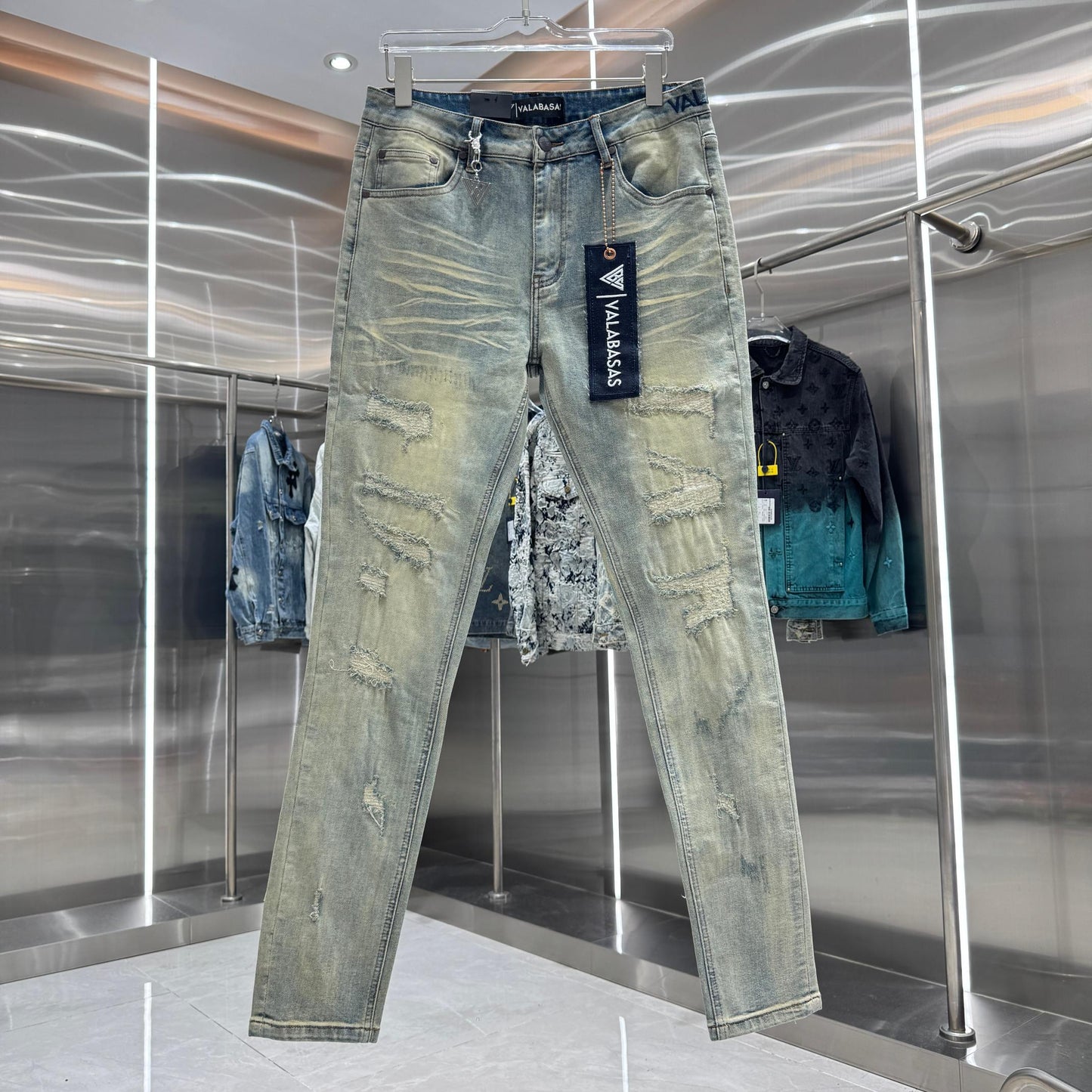 Valabasas Distressed Skinny Jeans