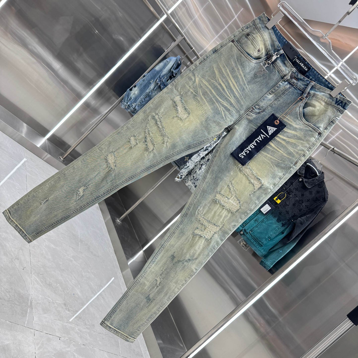 Valabasas Distressed Skinny Jeans