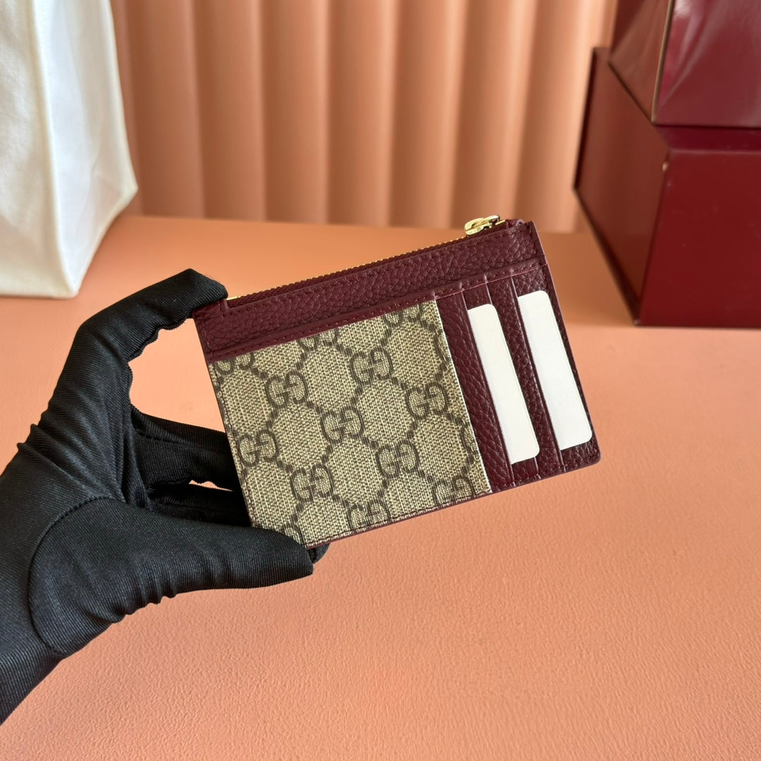 Gucci Zipped Key Pouch