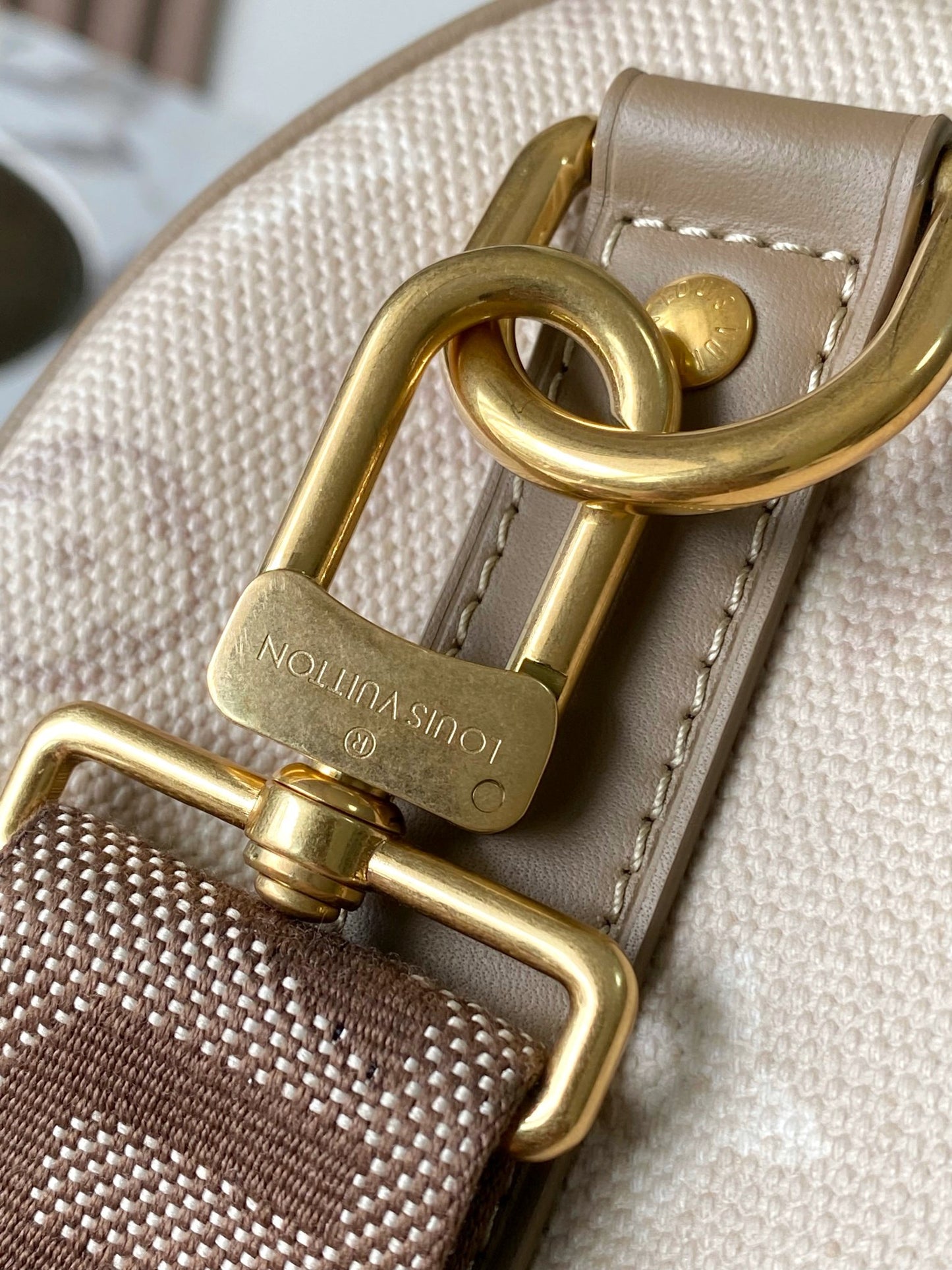 LV 25 Handbag