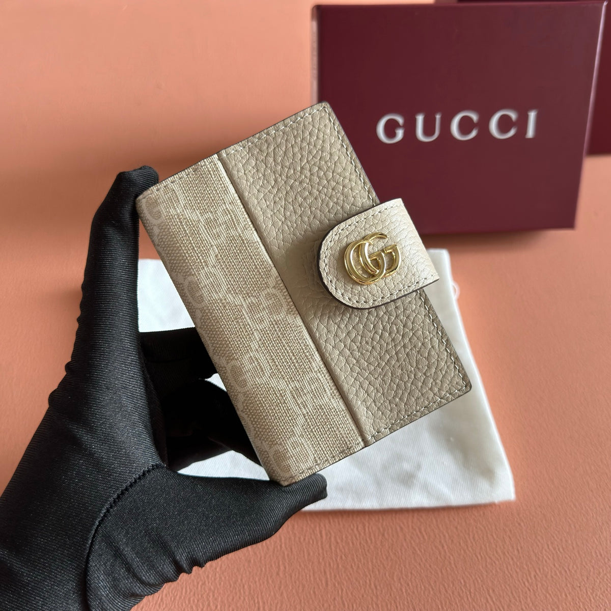 Gucci 2 Tone Card Holder