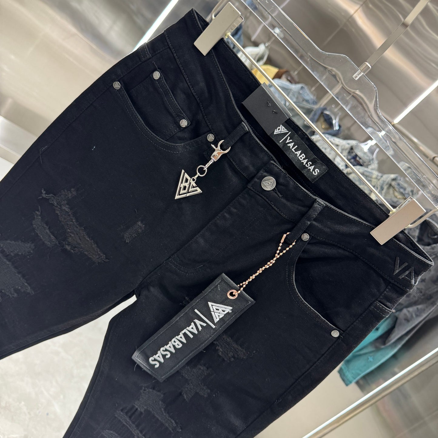 Valabasas Distressed Skinny Jeans