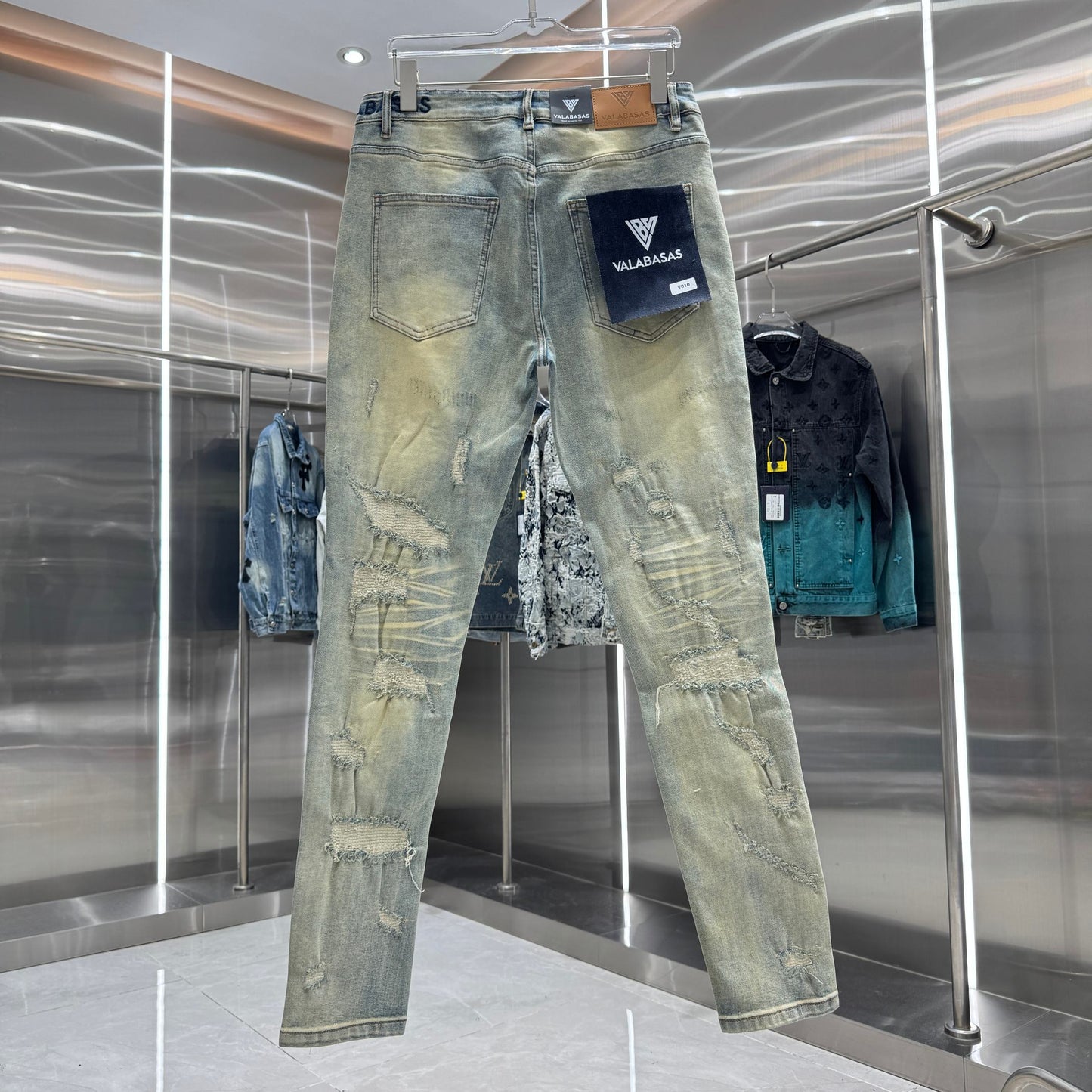 Valabasas Distressed Skinny Jeans